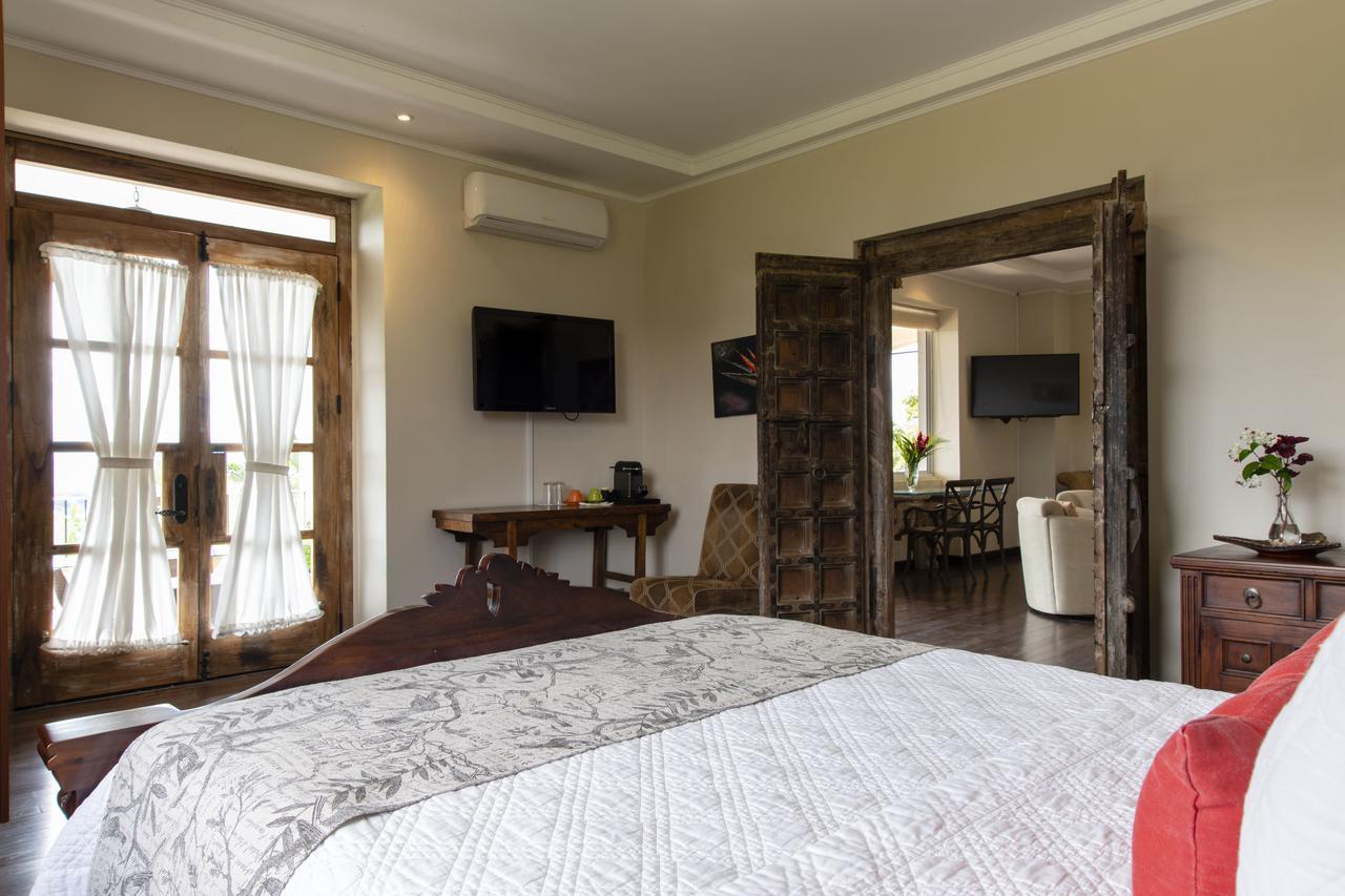 Hotel Boutique Villa Toscana Atenas Bagian luar foto